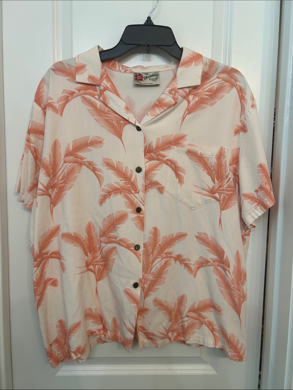 Unisex Original Hawaiian shirt with Coconut buttons